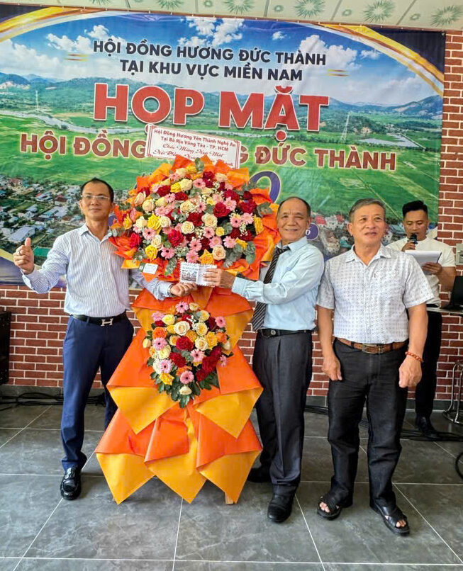 HỘI ĐỒNG HƯƠNG XÃ ĐỨC THÀNH TỔ CHỨC THÀNH CÔNG BUỔI HỌP MẶT TRUYỀN THỐNG LẦN THỨ 20